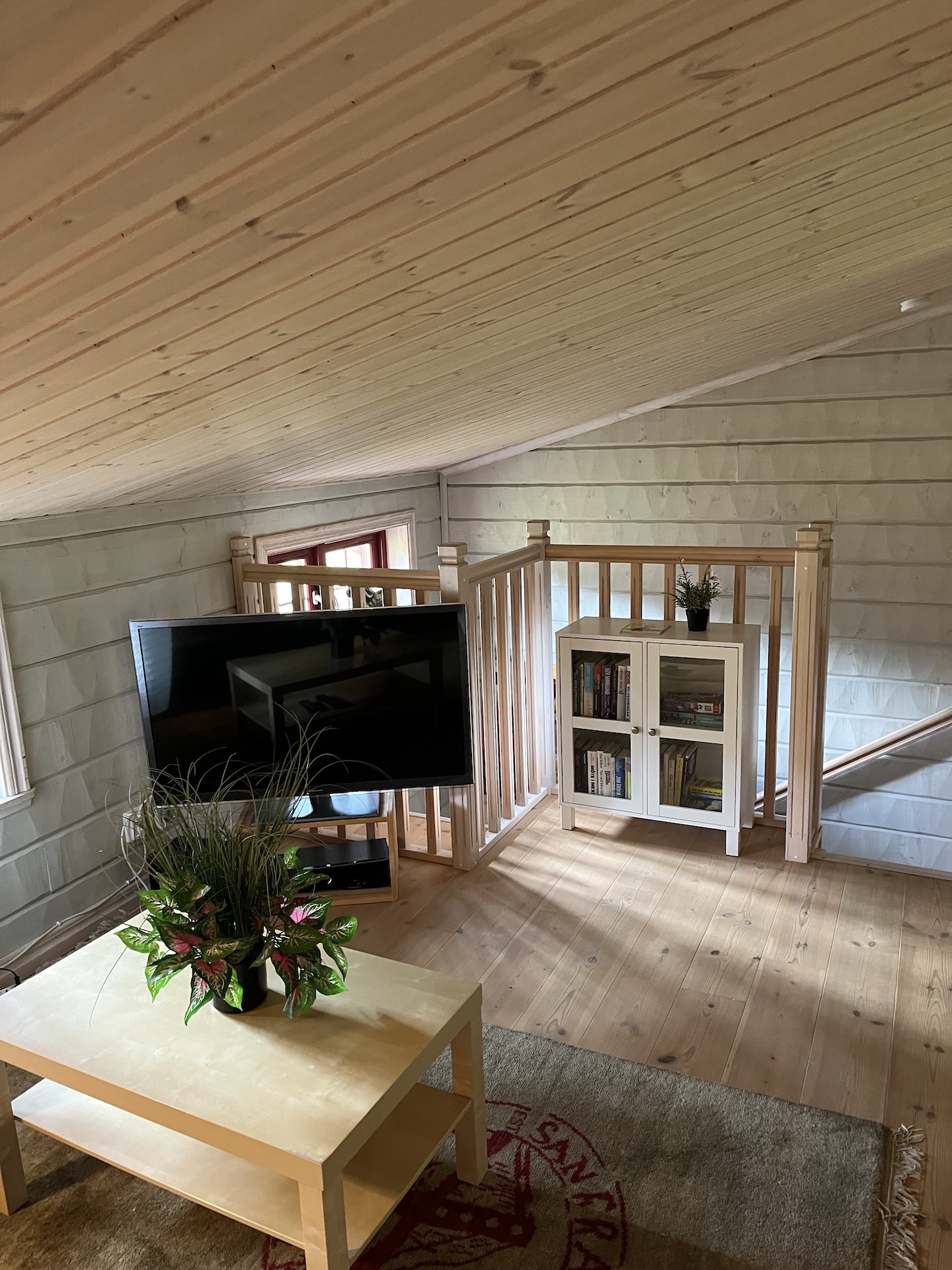 Hall/vardagsrum uppe